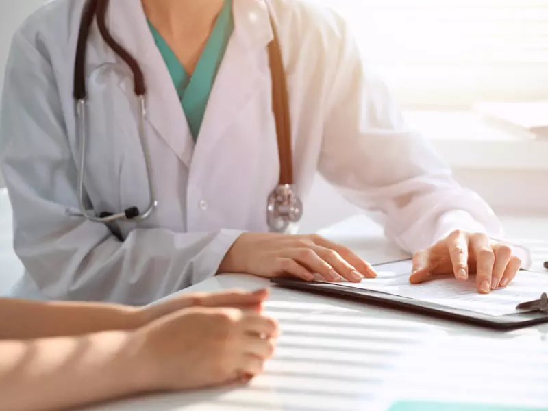 Como escolher um bom cirurgião plástico?